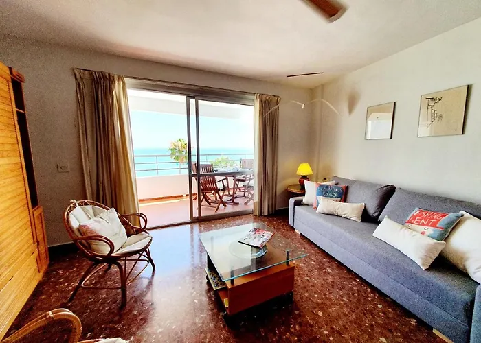 Marbellamar Seaviews Apartment